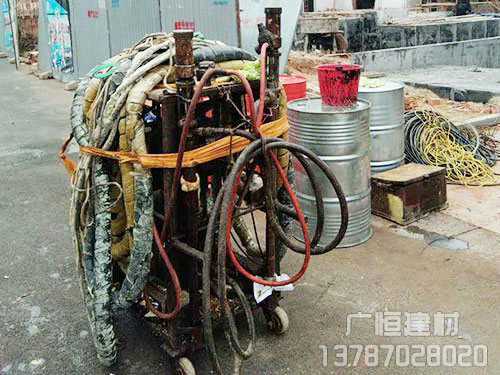 聚氨酯设备喷涂